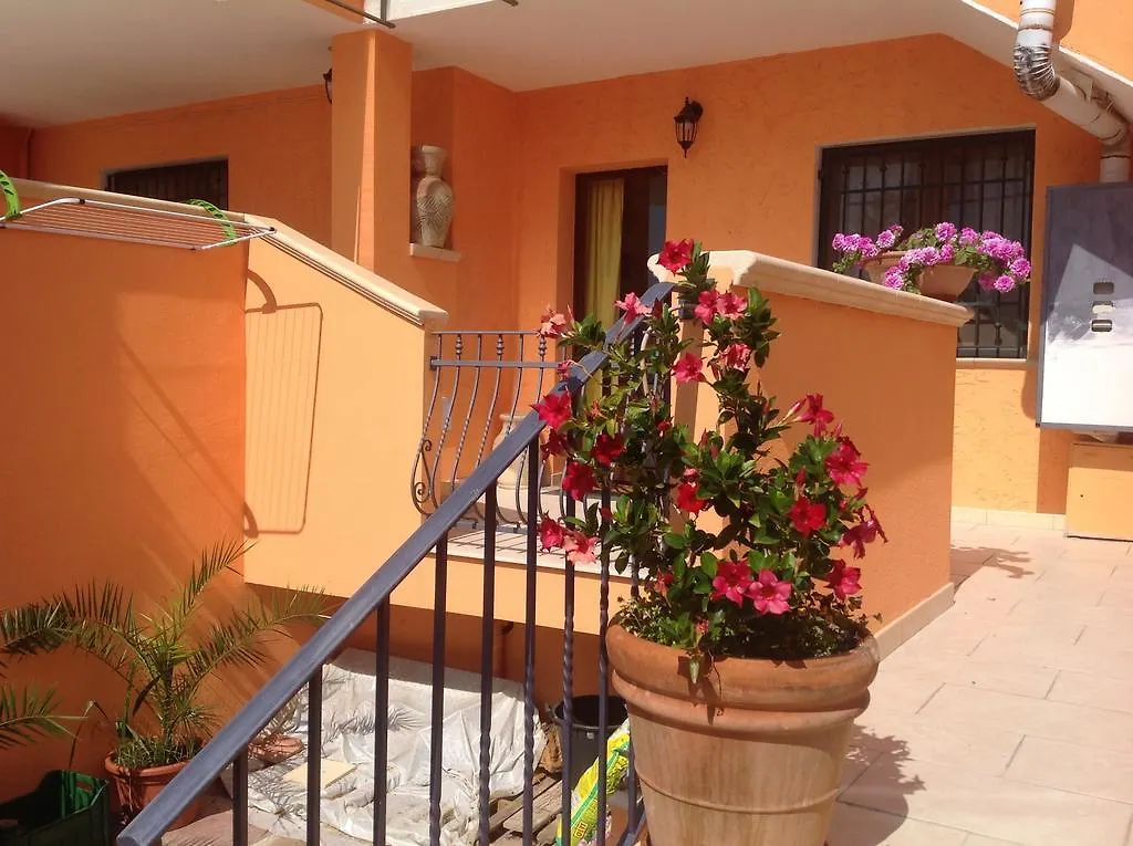 Appartamento Via Dei Pini Villaputzu Itálie